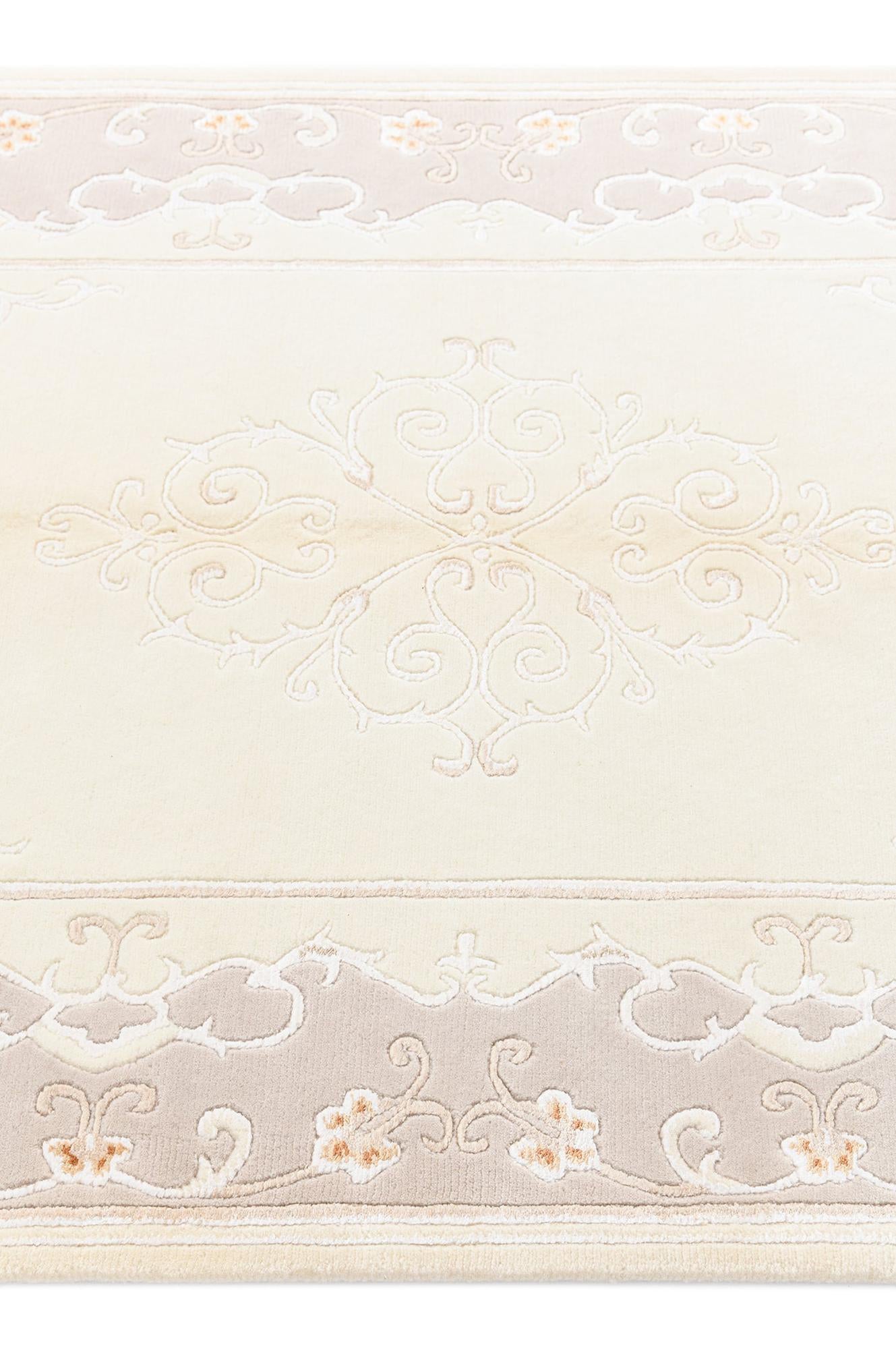 4' x 5' 11 Darya Rug