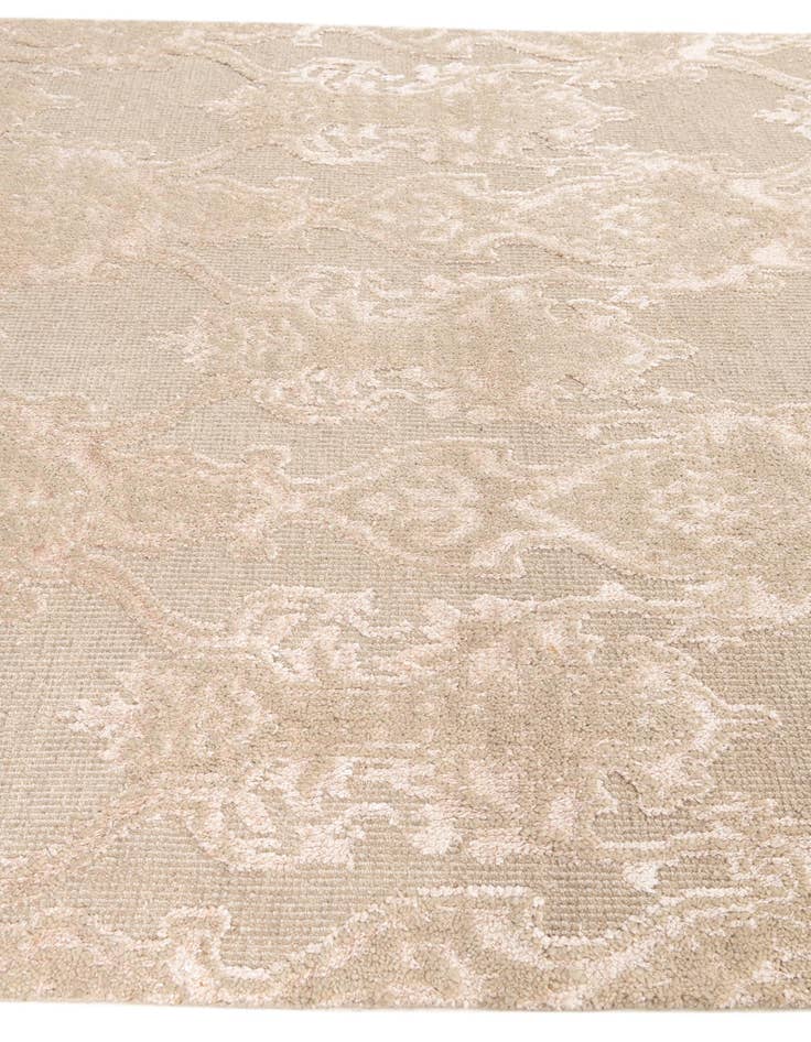 Detail image of 6' x 8' 9  Hand Knotted Darya Rug