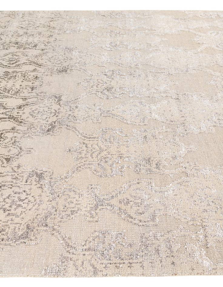 Detail image of 7' 10 x 9' 7 Hand Knotted Darya Rug