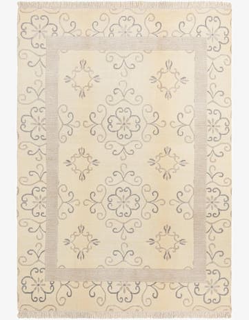 5' 6 x 7' 10 Darya Rug