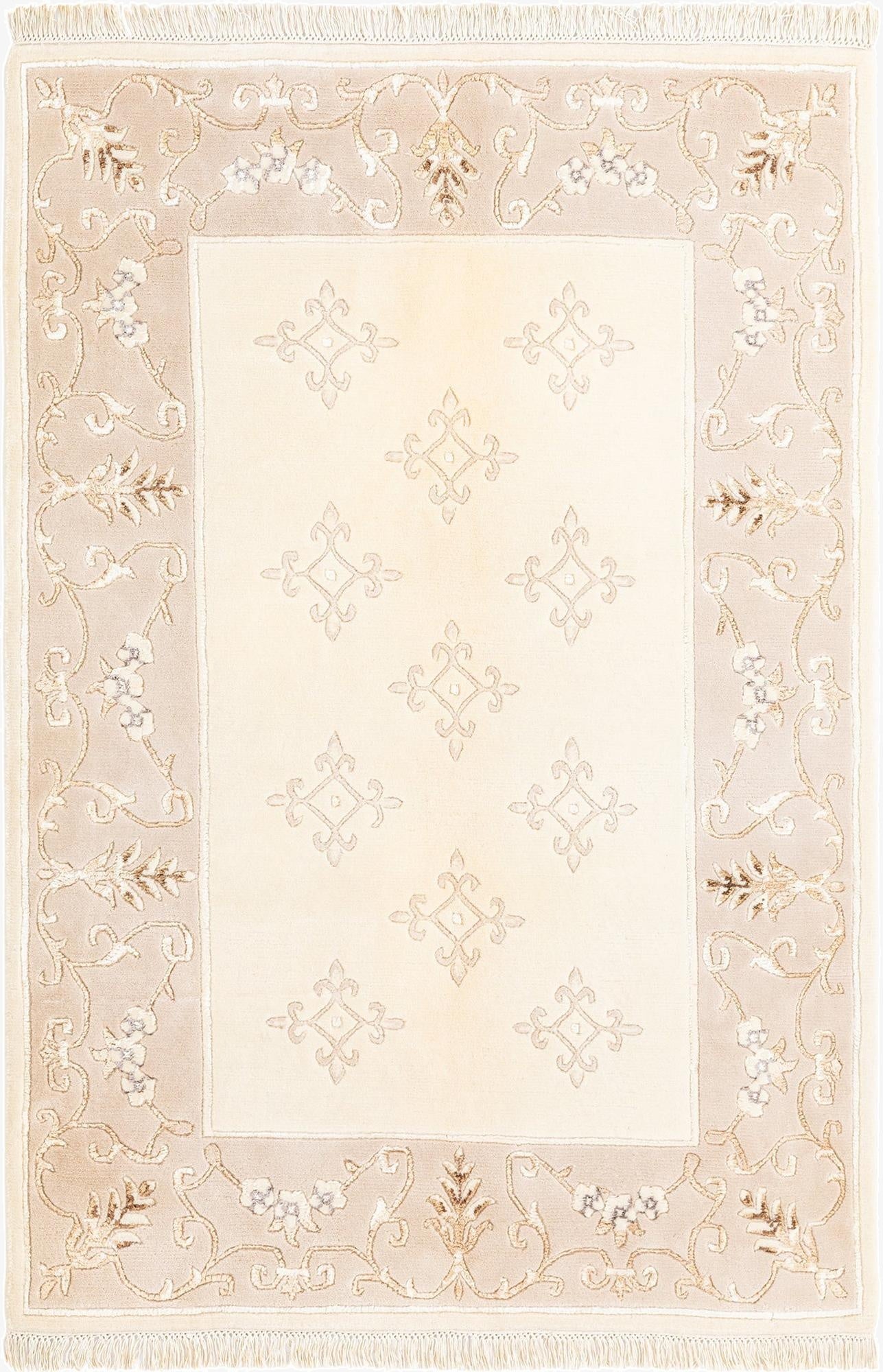 4' x 6' Darya Rug