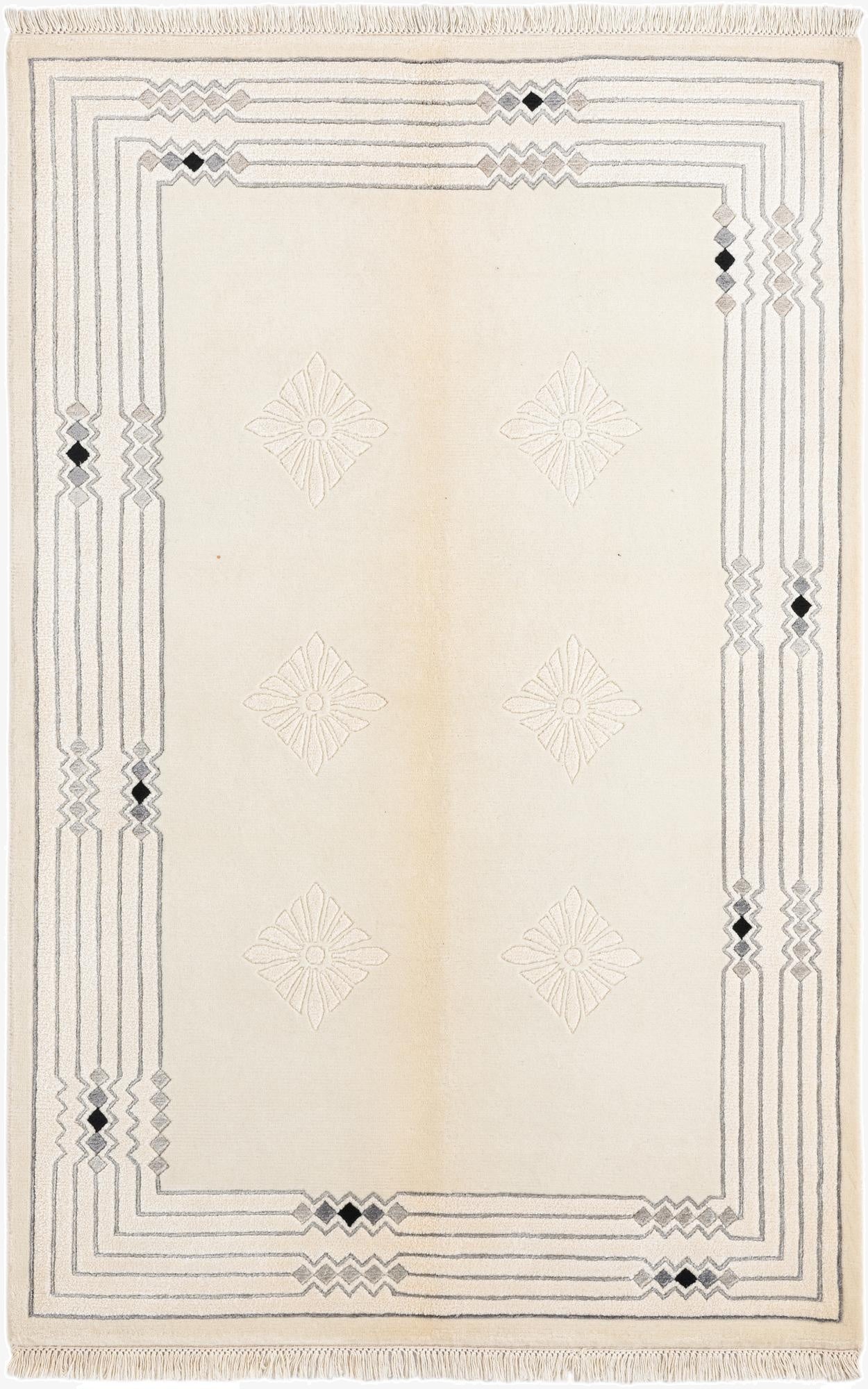 3' 11 x 6' 1  Hand Knotted Darya Wool Rug