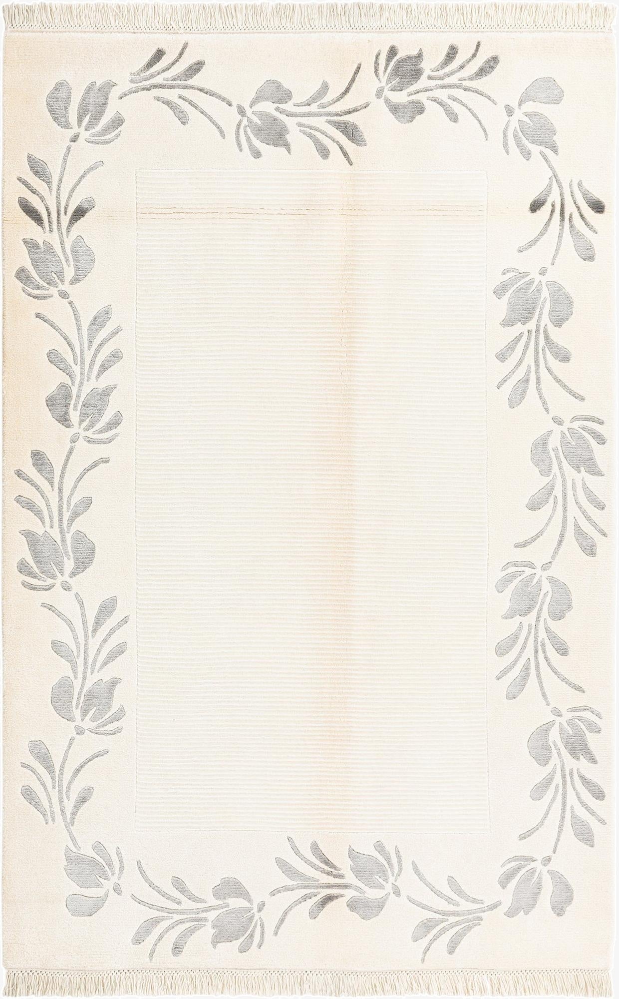 3' 11 x 6' Darya Rug