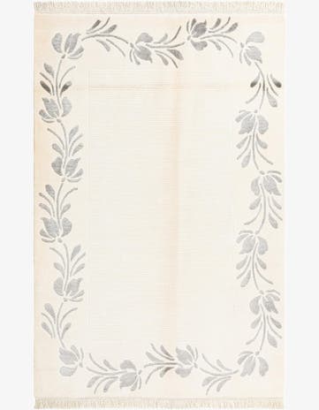 3' 11 x 6' Darya Rug