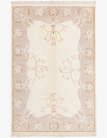 3' 11 x 5' 11 Hand Knotted Darya Wool Rug