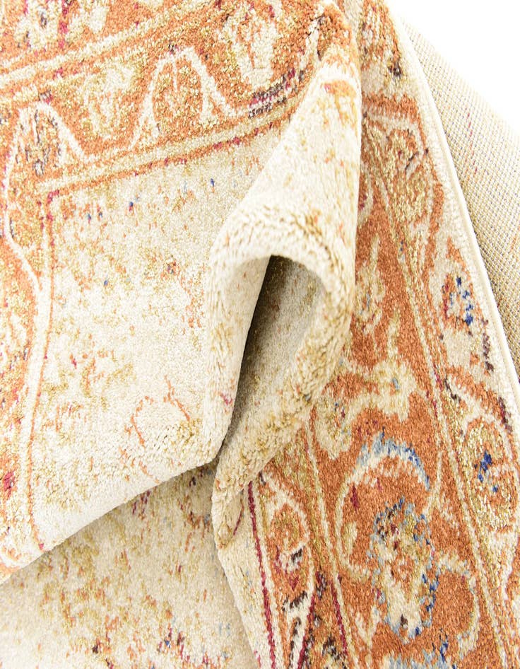 Detail image of 5' 2 x 7' 7 Delilah Rug