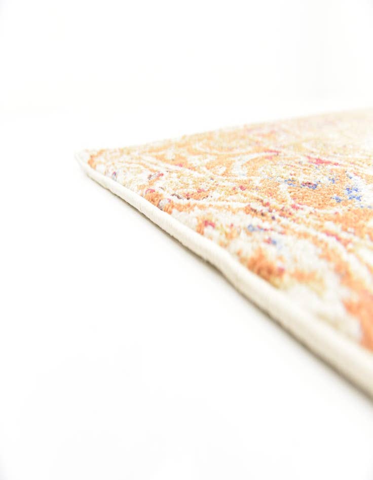 Detail image of 5' 2 x 7' 7 Delilah Rug