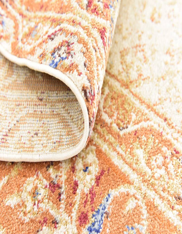 Detail image of 5' 2 x 7' 7 Delilah Rug