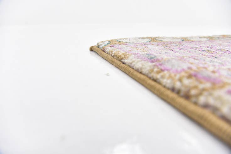 Detail image of 6' 7 x 9' 10 Delilah Rug