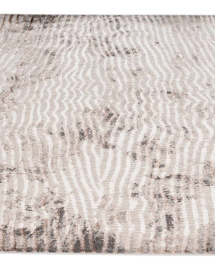 Detail image of 5' 3 x 7' 6 Delilah Rug