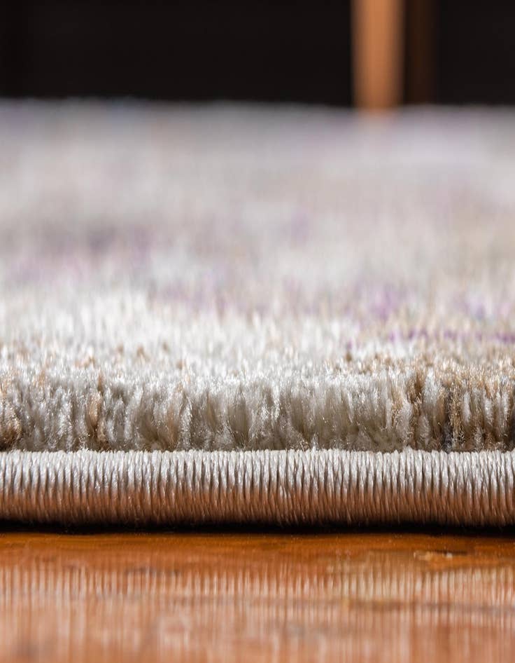 Detail image of 5' x 8' Delilah Rug