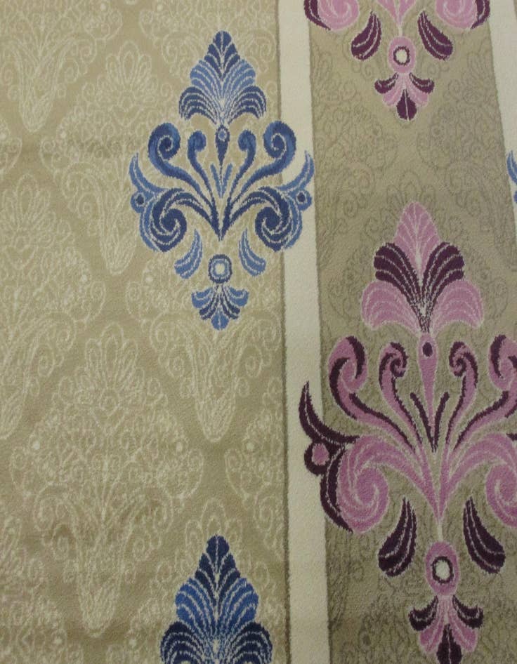 Detail image of 6' 7 x 9' 9 Diana Rug