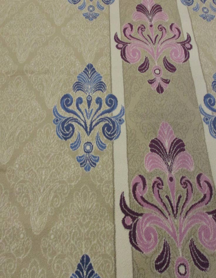 Detail image of 6' 7 x 9' 9 Diana Rug