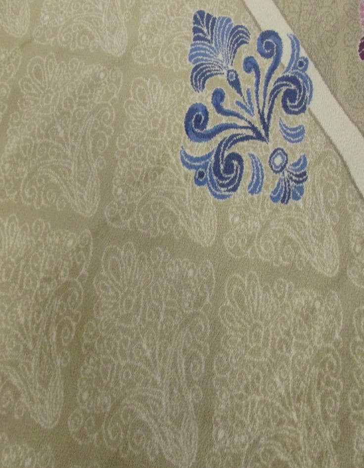 Detail image of 6' 7 x 9' 9 Diana Rug