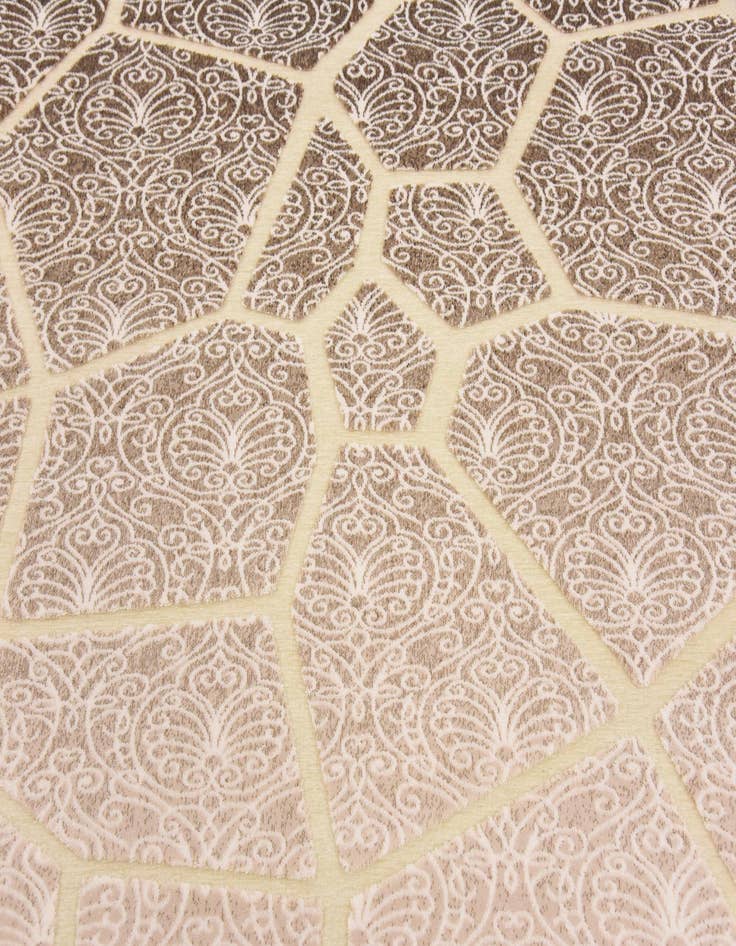 Detail image of 5' x 6' 7 Diana Rug