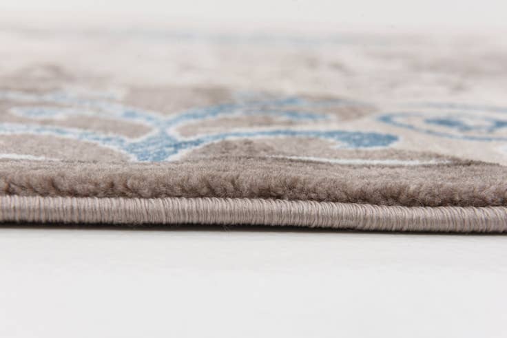 Detail image of 6' 7 x 9' 10 Diana Rug