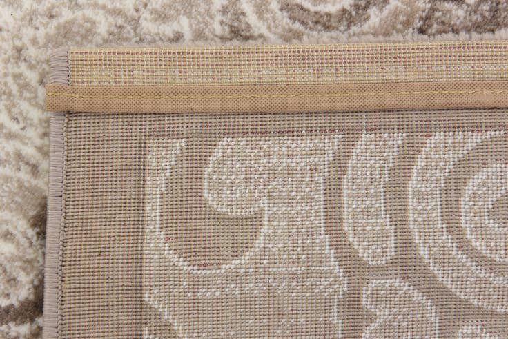 Detail image of 6' 7 x 9' 10 Diana Rug