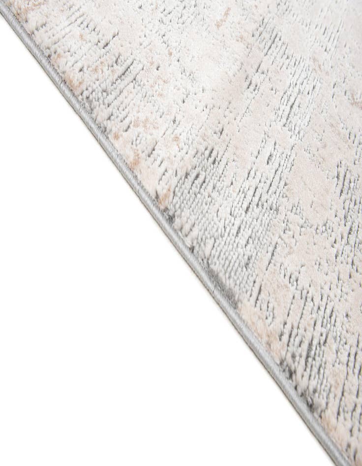 Detail image of 5' 2 x 7' 9 Eliza Rug