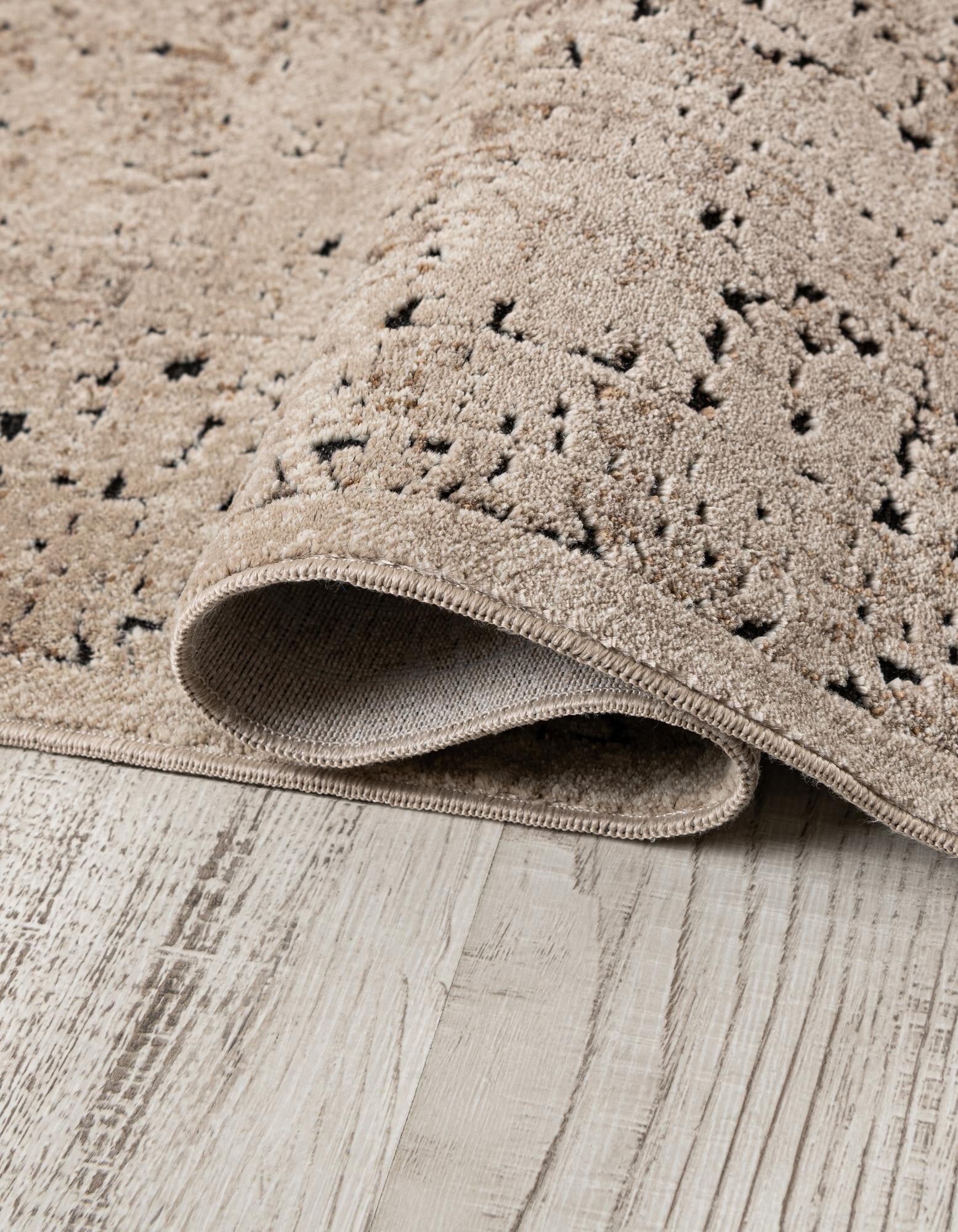 5' 3 x 8' Eliza Rug