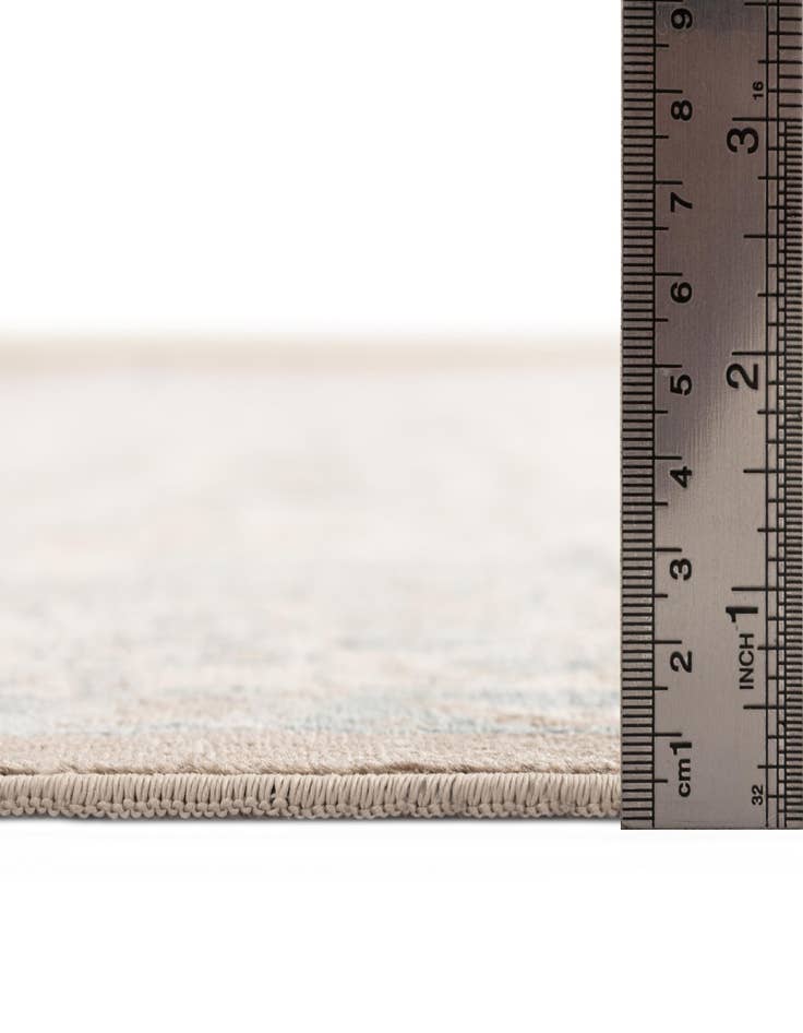 Detail image of 6' 7 x 9' 6 Eliza Rug