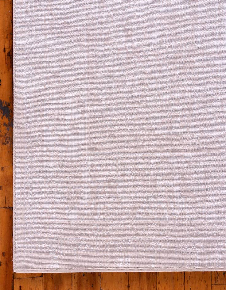 Detail image of 9' 10 x 13' Estate Rug