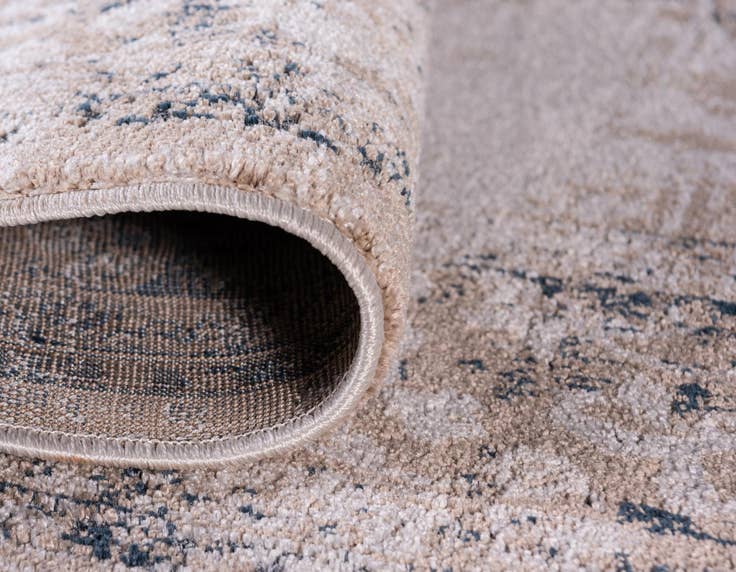 Detail image of 9' 10 x 13' Estate Rug