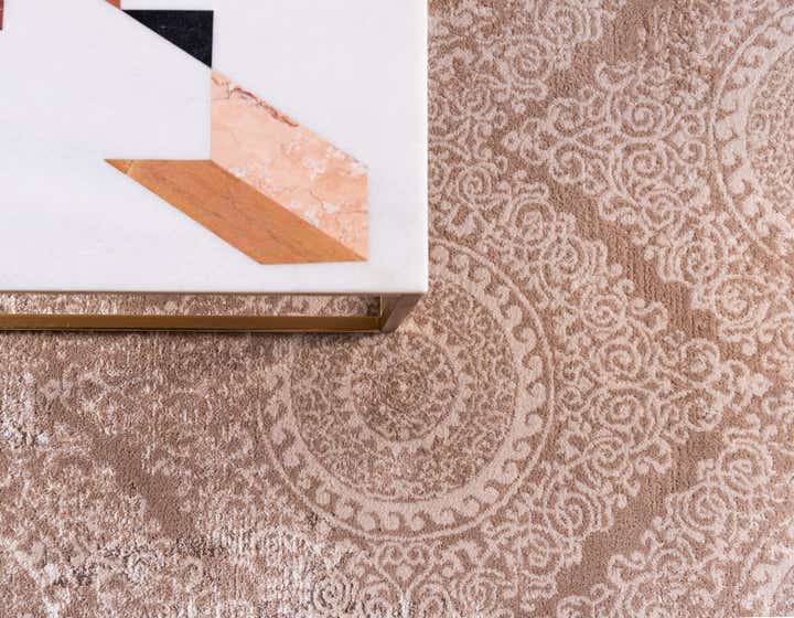 7' 10 x 11' Estate Rug