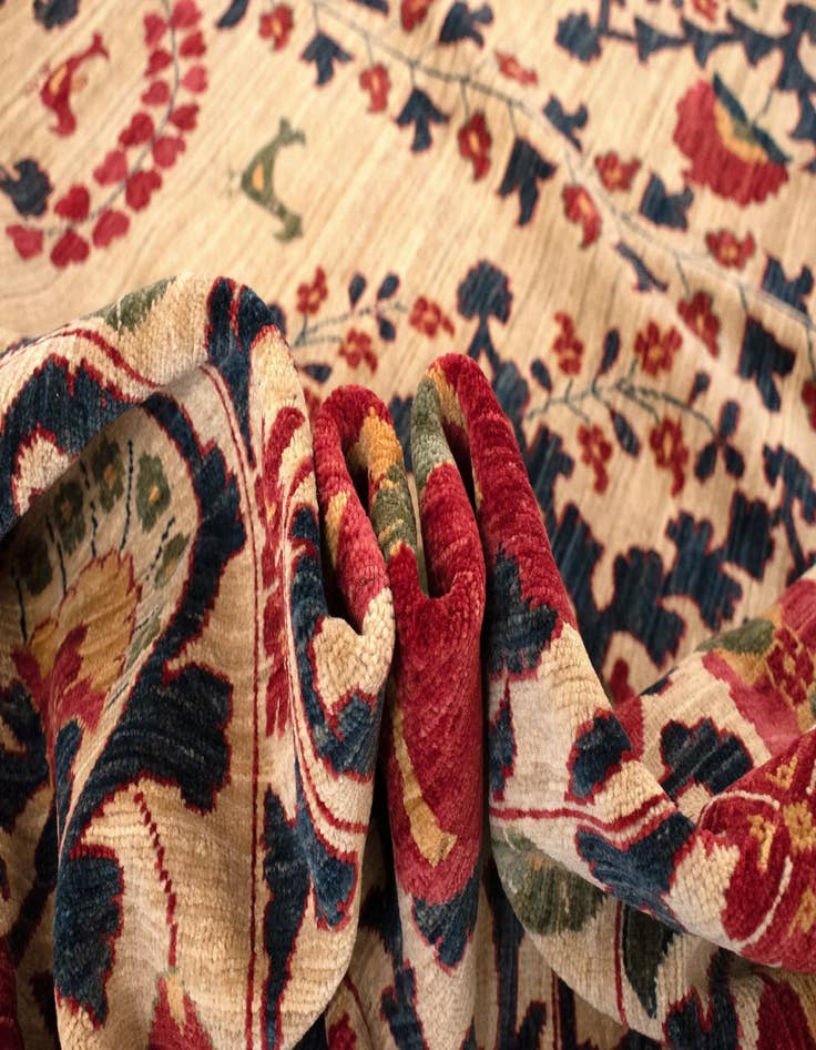 Detail image of 10' 2 x 13' 11 Farahan Wool Rug