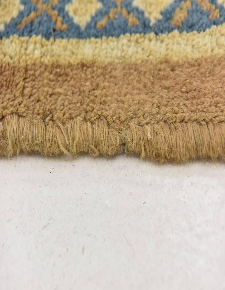 Detail image of 9' 9 x 12' 7  Hand Knotted Farahan Persian Wool Rug