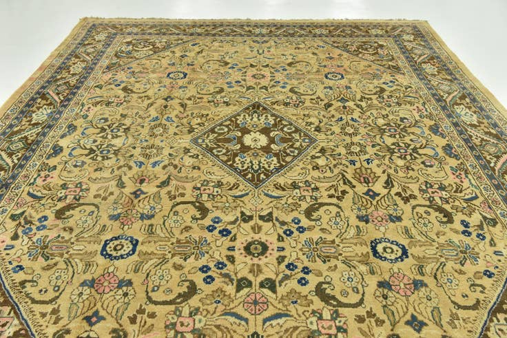 Detail image of 9' 10 x 13' Hand Knotted Farahan Persian Wool Rug