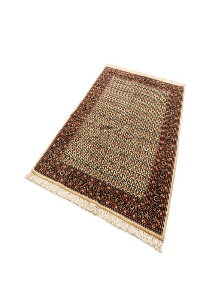 Detail image of 4' 8 x 6' 5 Ferahan Rug