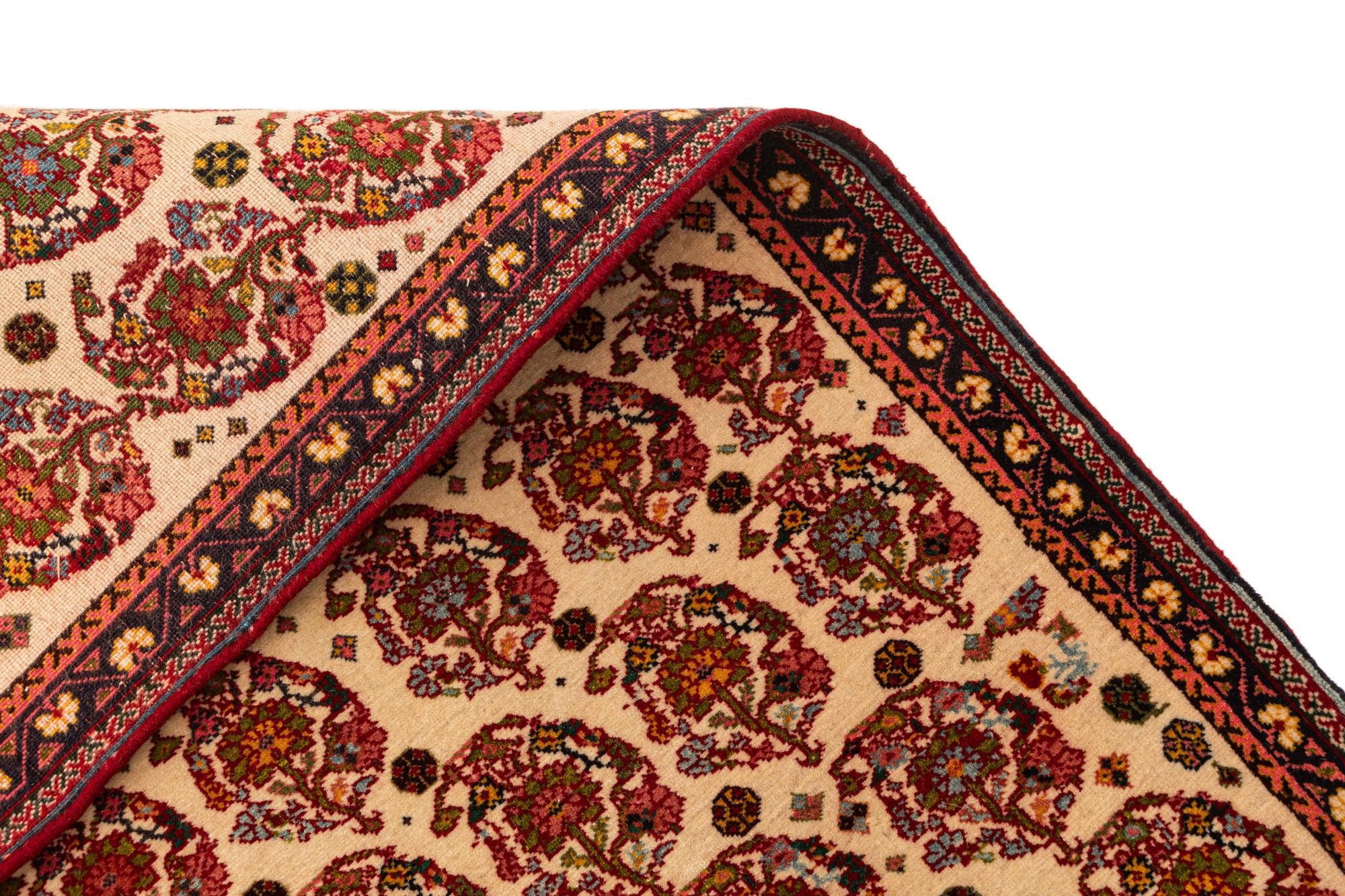 2' 4 x 4' Gabbeh Rug