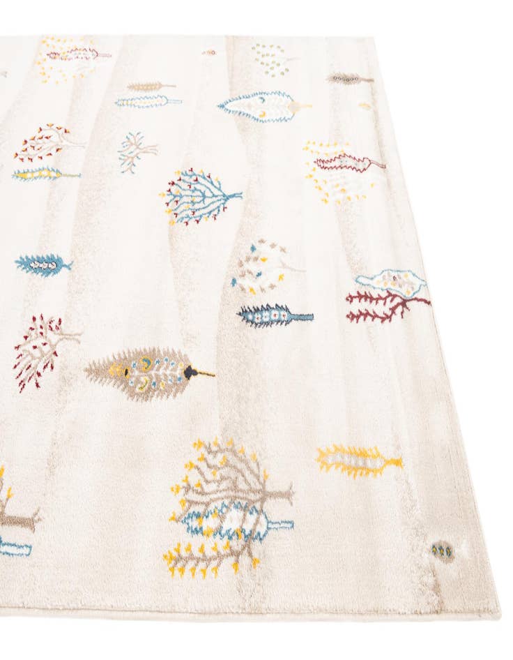 Detail image of 5' x 7' 3 Gabbeh Rug