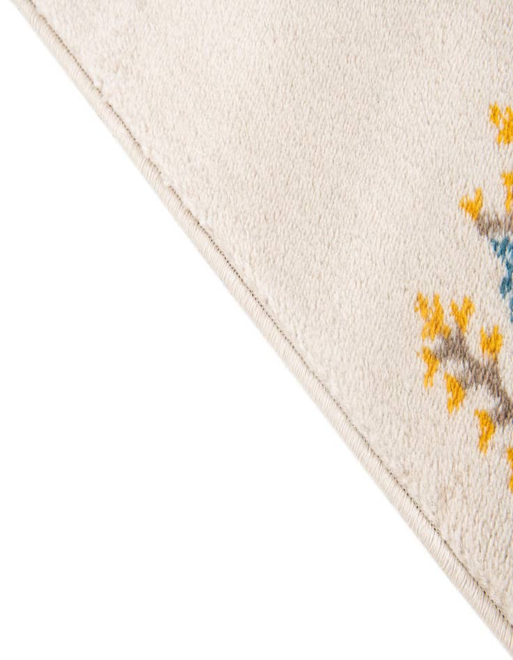 Detail image of 5' x 7' 3 Gabbeh Rug