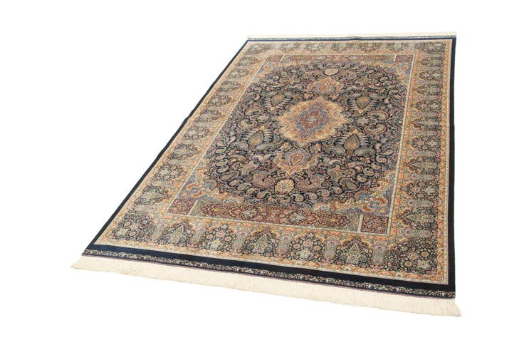 Detail image of 4' 9 x 7' 5 Ghom Design Rug