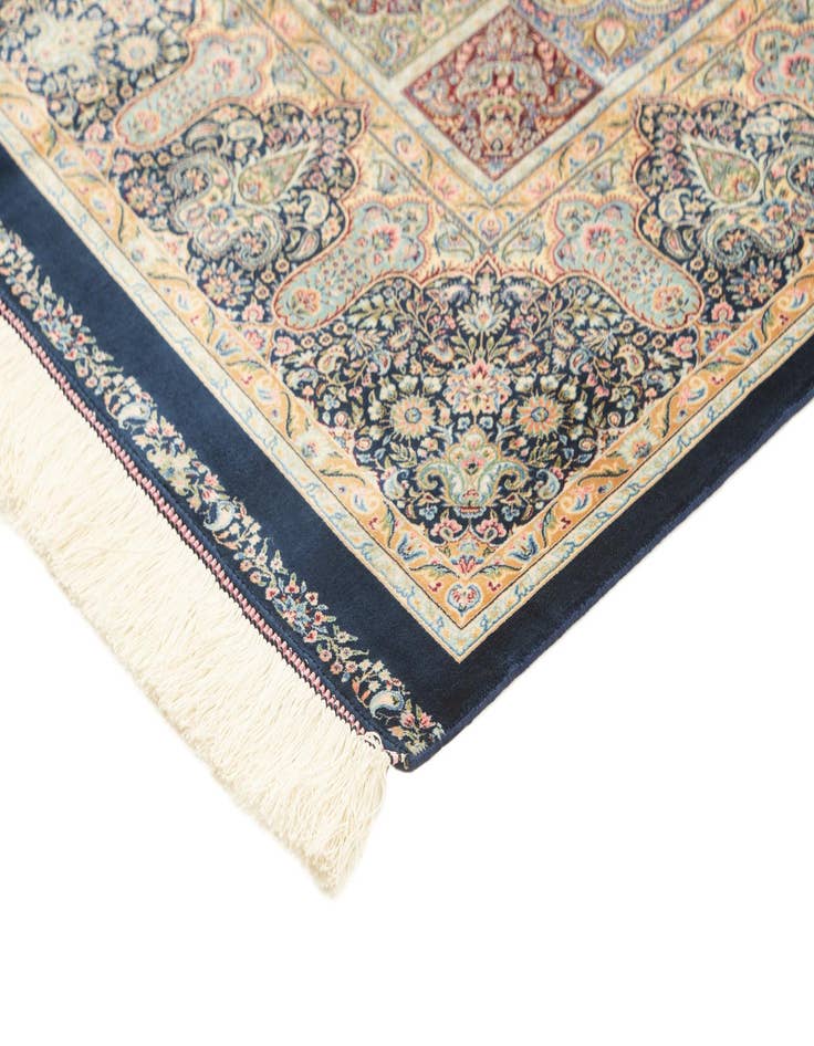 Detail image of 4' 9 x 7' 5 Ghom Design Rug