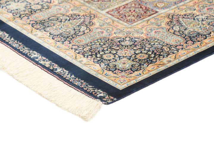 4' 9 x 7' 5 Ghom Design Rug