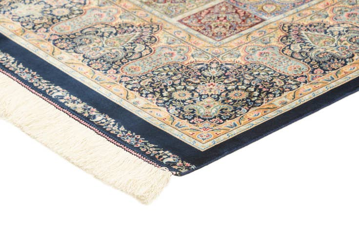 Detail image of 4' 9 x 7' 5 Ghom Design Rug