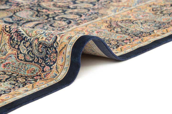 4' 9 x 7' 5 Ghom Design Rug