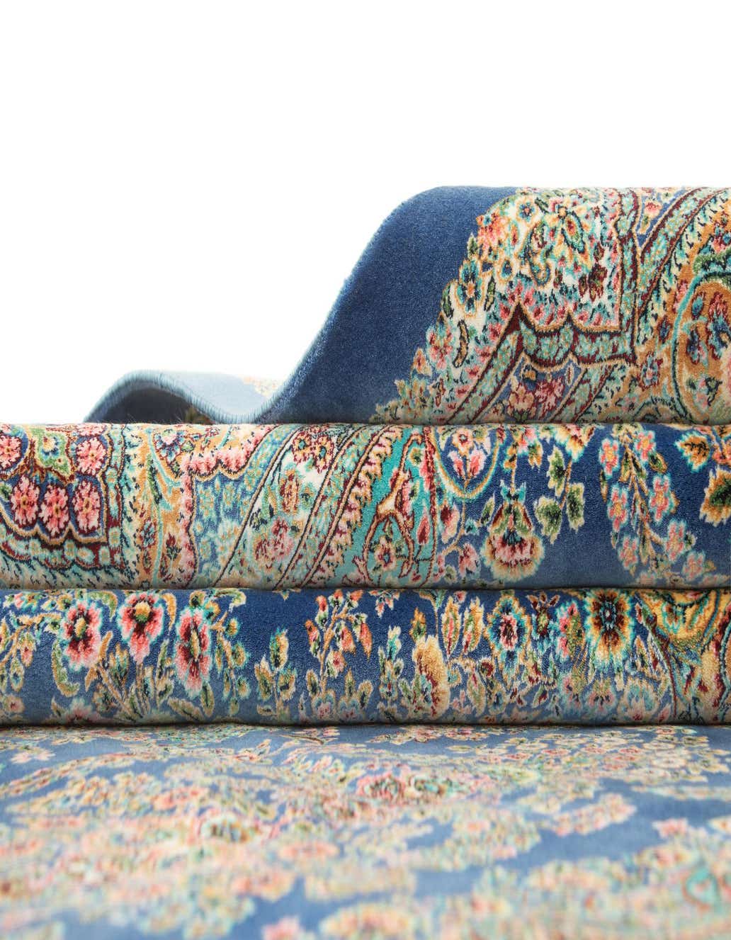 4' 9 x 7' 5 Ghom Design Rug