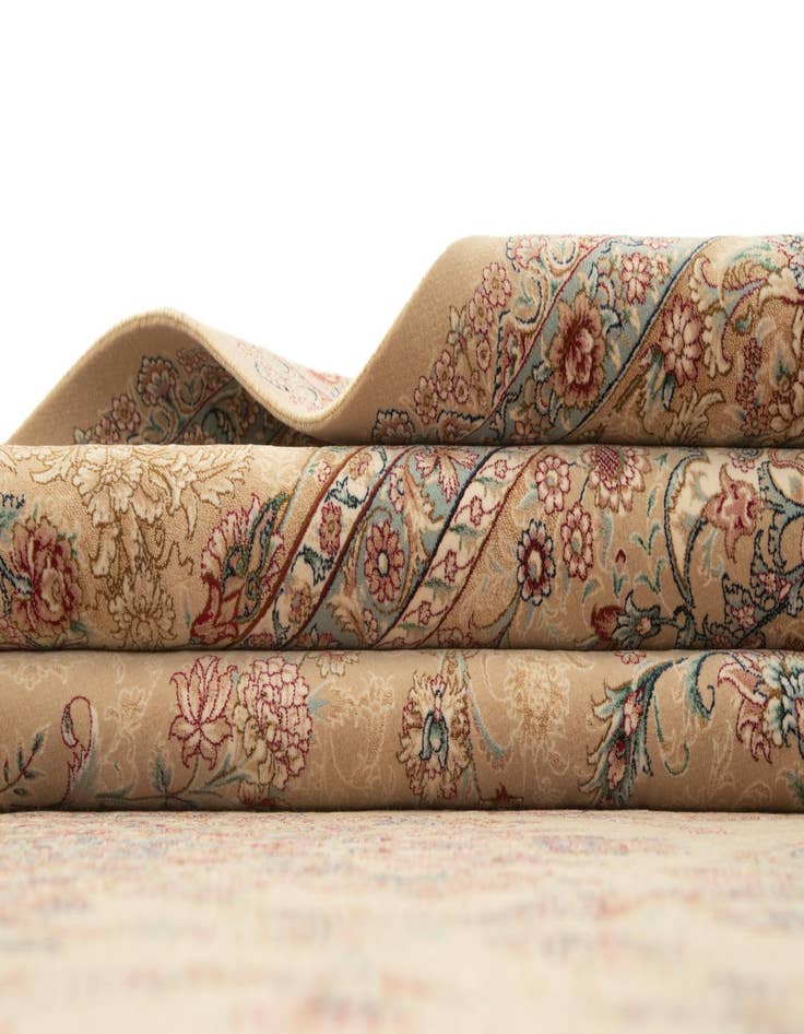 Detail image of 6' 4 x 9' 7 Ghom Design Rug