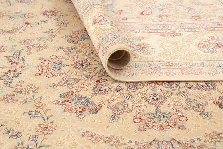 Detail image of 6' 4 x 9' 7 Ghom Design Rug