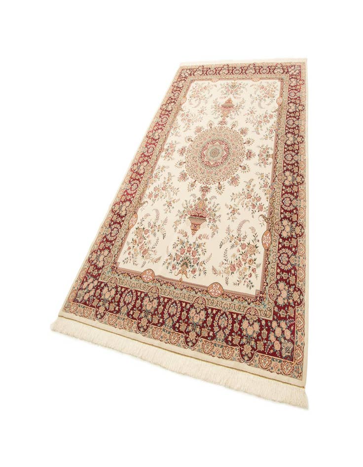 Detail image of 6' 5 x 9' 7 Ghom Design Rug