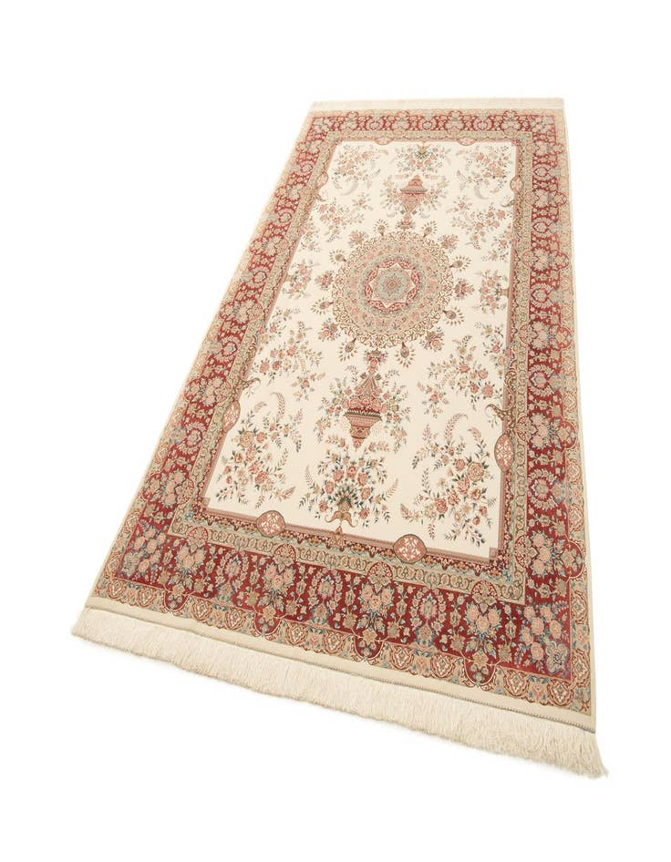 Detail image of 6' 4 x 9' 7 Ghom Design Rug