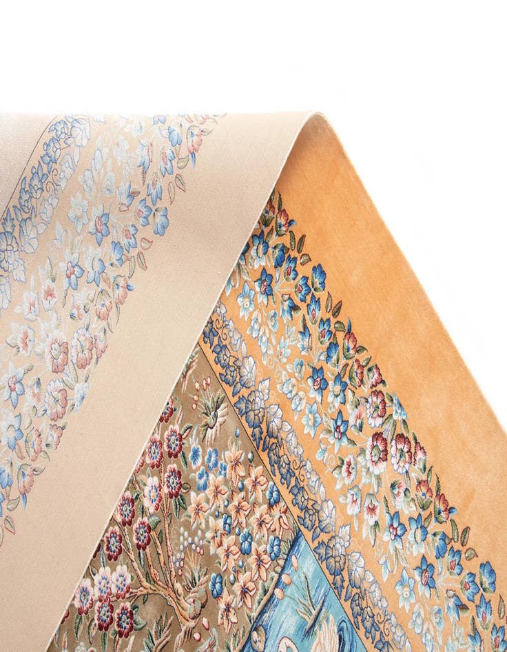 Detail image of 4' 11 x 7' 5 Ghom Design Rug