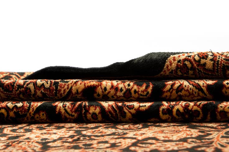 Detail image of 4' 6 x 6' 7 Ghom Rug