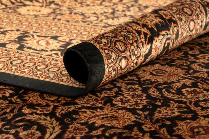 4' 6 x 6' 7 Ghom Rug