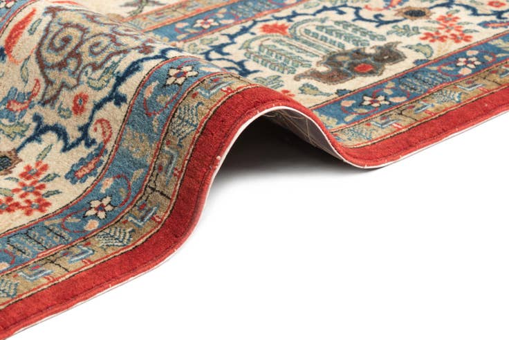 Detail image of 7' x 9' 11 Ghom Rug