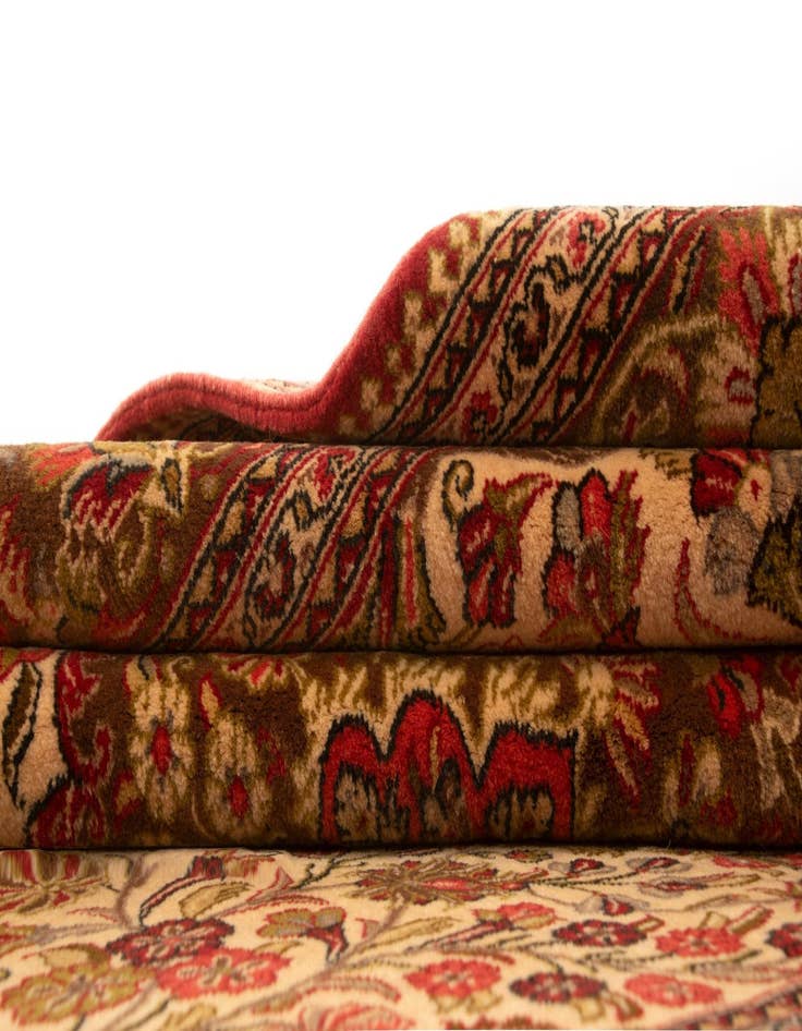 Detail image of 4' 7 x 7' 3 Ghom Rug