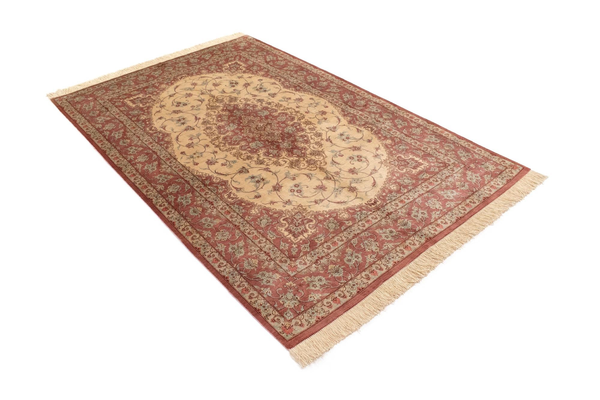 4' 4 x 6' 8 Ghom Silk Rug